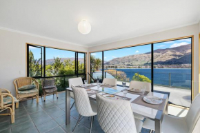 Lakeside Serenity - Wanaka Holiday Home